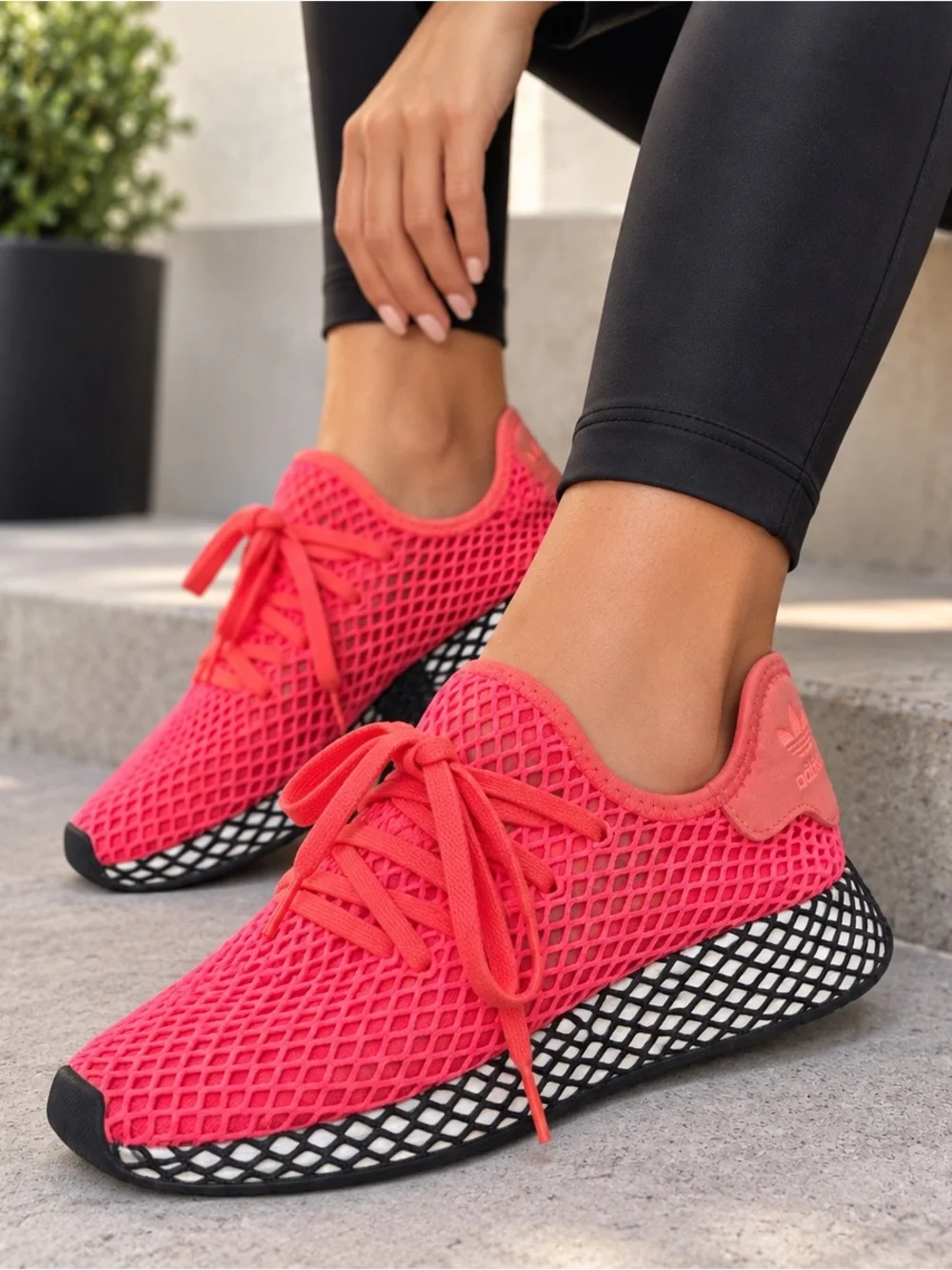 adidas Deerupt Runner Coral Pink Mesh Sneakers Women’s Size 10